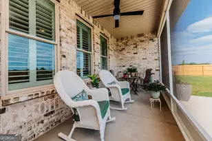 202 Farmland Circle, Perry, GA 31069 - Photo 7