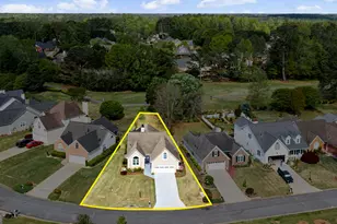 255 Fairway Ct, Newnan, GA 30265 - Photo 3