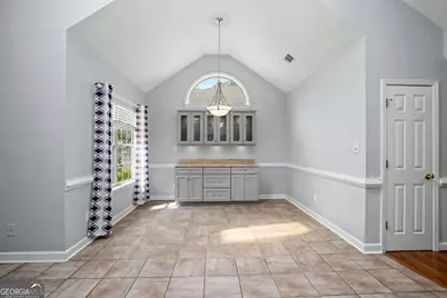 255 Fairway Court, Newnan, GA 30265 - Photo 9