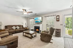 305 N Lake Dr, Perry, GA 31069 - Photo 9