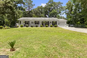 305 N Lake Dr, Perry, GA 31069 - Photo 1