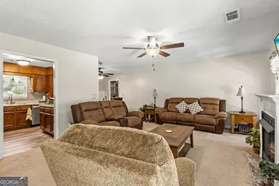 305 N Lake Drive, Perry, GA 31069 - Photo 7