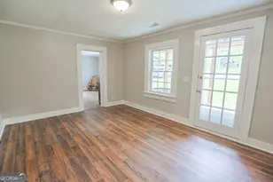 892 Athens St, Jefferson, GA 30549 - Photo 3