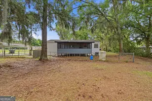 131 Harvey Rd, Brunswick, GA 31525 - Photo 25