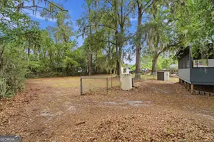 131 Harvey Rd, Brunswick, GA 31525 - Photo 23
