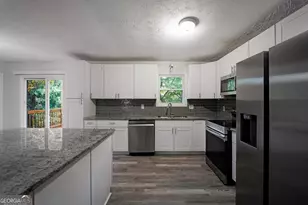 3021 Lakeridge Dr SE, Conyers, GA 30094 - Photo 7