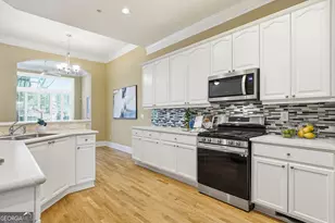 1041 Emory Parc Pl, Decatur, GA 30033 - Photo 9