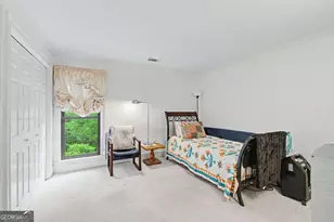 23201 Plantation Dr, Atlanta, GA 30324 - Photo 13