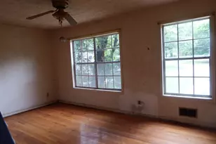 5122 Martindale Ln, Stone Mountain, GA 30088 - Photo 11