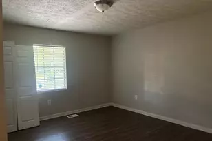 8145 Attleboro Dr, Jonesboro, GA 30238 - Photo 19