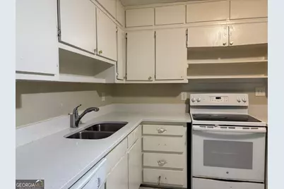 8145 Attleboro Drive, Jonesboro, GA 30238 - Photo 5