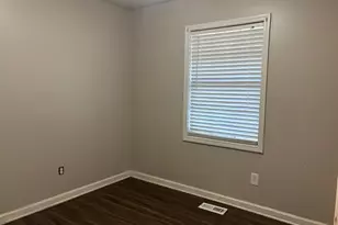8145 Attleboro Dr, Jonesboro, GA 30238 - Photo 7
