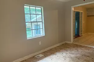 8145 Attleboro Dr, Jonesboro, GA 30238 - Photo 17