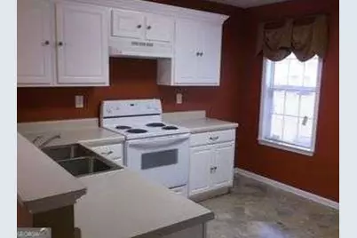 7540 Old Chapel, Atlanta, GA 30349 - Photo 5