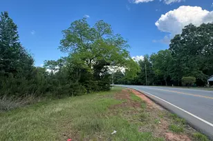 422 Sparta Hwy NE, Milledgeville, GA 31061 - Photo 3