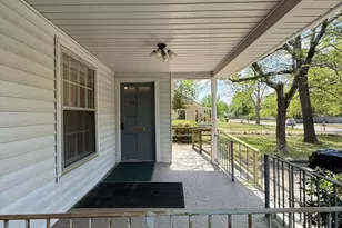 109 Vernon St, Dublin, GA 31021 - Photo 3
