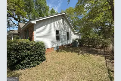 109 Vernon Street, Dublin, GA 31021 - Photo 11