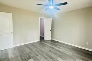 70 Darwin Dr, Jonesboro, GA 30238 - Photo 17