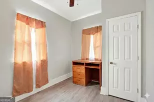 1015 W 36th St, Savannah, GA 31415 - Photo 13