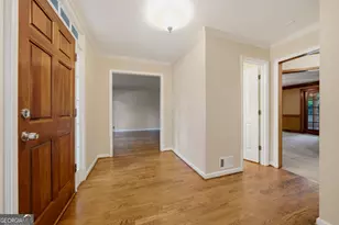 100 Lakemont Cir, Fayetteville, GA 30215 - Photo 9