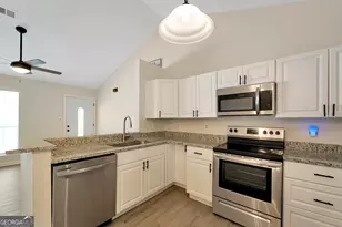 107 Woodridge Dr, Stockbridge, GA 30281 - Photo 7