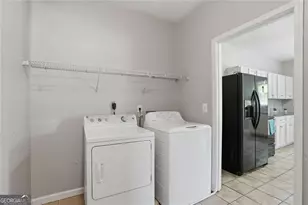 1070 Mayson Turner Rd NW, Atlanta, GA 30314 - Photo 17
