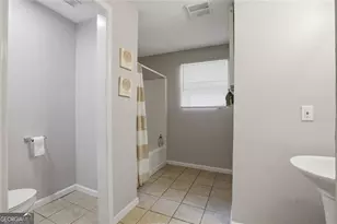 1070 Mayson Turner Rd NW, Atlanta, GA 30314 - Photo 13