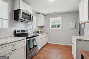 1070 Mayson Turner Rd NW, Atlanta, GA 30314 - Photo 15