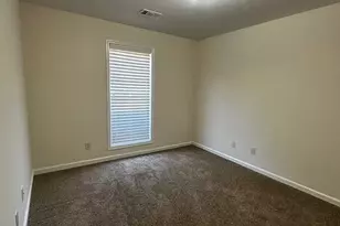 106 Ridgefield Cir, Lagrange, GA 30241 - Photo 5