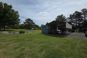 395 E Milner Rd, Zebulon, GA 30295 - Photo 35