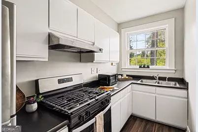 21 Peachtree Memorial Drive NW #8A, Atlanta, GA 30309 - Photo 3