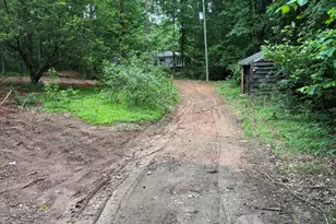 1018 Neal Rd, Commerce, GA 30530 - Photo 11