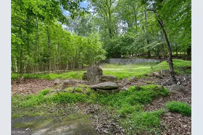 1340 W Garmon Road, Sandy Springs, GA 30327 - Photo 11