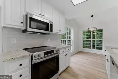 515 Ashland Manor Drive, Lawrenceville, GA 30045 - Photo 7