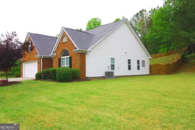 25 Pacific Avenue, Sharpsburg, GA 30277 - Photo 3