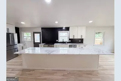3807 Greenhill Drive, Chamblee, GA 30341 - Photo 9