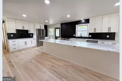 3807 Greenhill Drive, Chamblee, GA 30341 - Photo 13