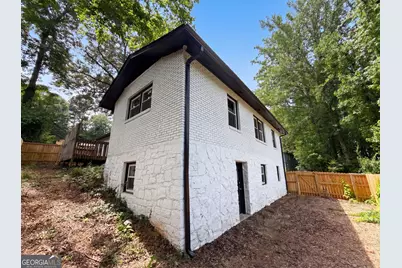 3807 Greenhill Drive, Chamblee, GA 30341 - Photo 5