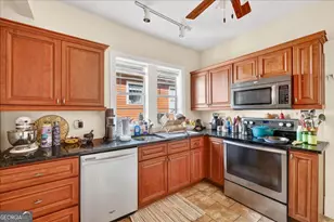 515 E Duffy St, Savannah, GA 31401 - Photo 43