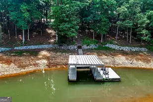 250 Harbor Heights Cir, Lavonia, GA 30553 - Photo 3
