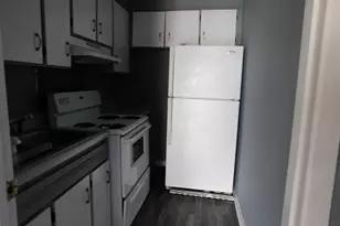 101 S Zetterower Ave, Statesboro, GA 30458 - Photo 3