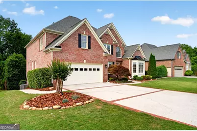 3913 Springtree Lane, Hoschton, GA 30548 - Photo 3