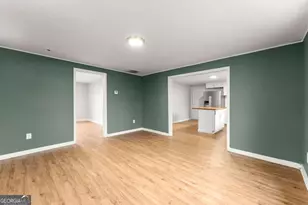 212 Walker Dr, Monroe, GA 30655 - Photo 5