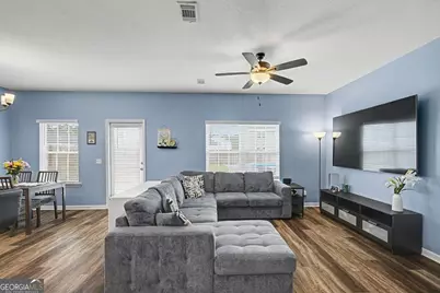 167 Courage Way, Hinesville, GA 31313 - Photo 5