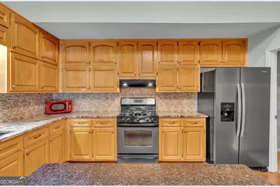 65 Pointe View Court, Jackson, GA 30233 - Photo 9