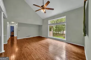 65 Pointe View Ct, Jackson, GA 30233 - Photo 5