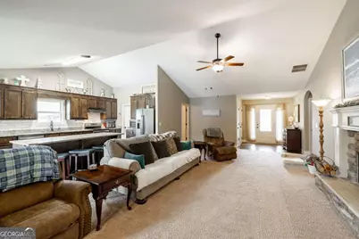19 Lake Point Court, Jefferson, GA 30549 - Photo 15