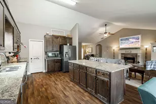 19 Lake Point Ct, Jefferson, GA 30549 - Photo 21