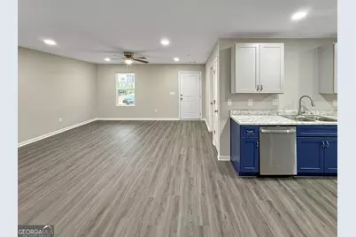 311 Airman Boulevard, Warner Robins, GA 31088 - Photo 9