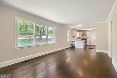 396 Forrest Ridge Drive NW, Atlanta, GA 30318 - Photo 5